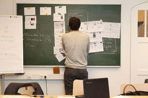 Unsere Studierenden verlassen uns mit dem nötigen Rüstzeug an Management-Kompetenzen, Medienexpertise und einem weltweiten Netzwerk.