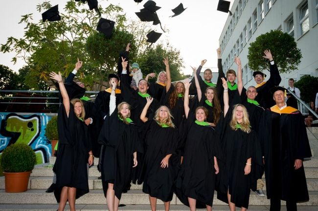 Absolventen bei der Graduierungsfeier