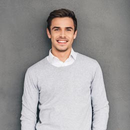 Porträt eines jungen Mannes